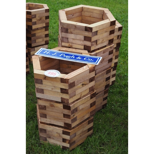 495 - Wooden planters - 10