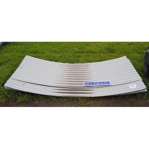 509 - Corrugated curved roof sheets