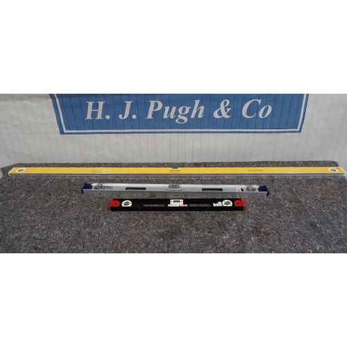 799 - Spirit level 2ft, 3ft and 6ft