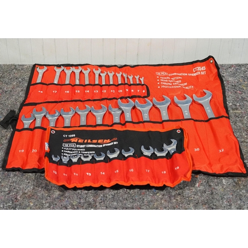 824 - 2 Sets of spanners, 25 piece and 10 piece