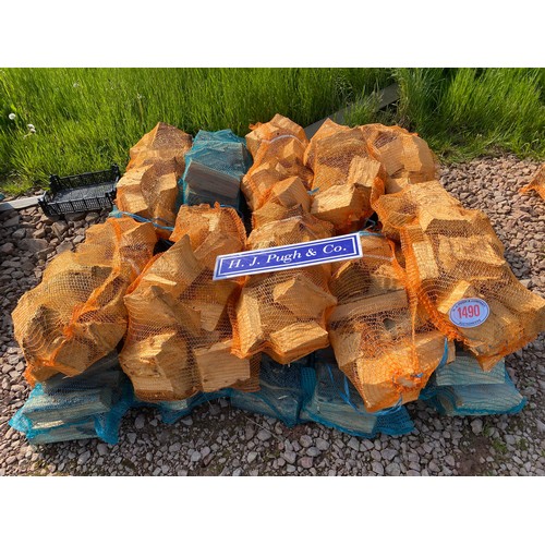 1490 - Bags of netted log offcuts - 20