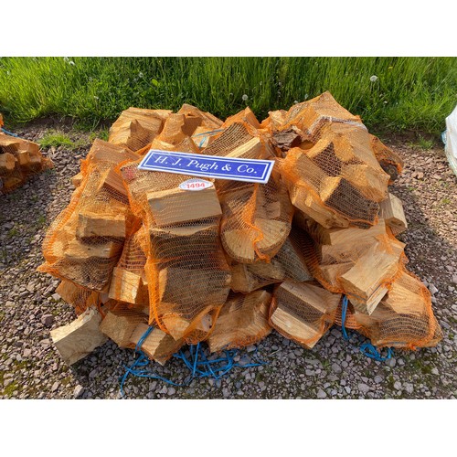 1494 - Bags of netted log offcuts - 22