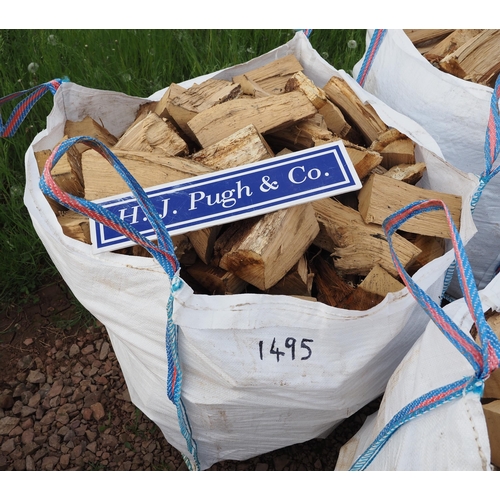 1495 - Bag of Oak offcuts