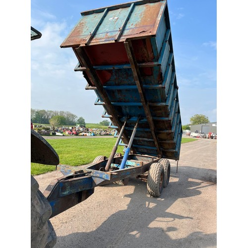 1529 - Twin axle tipping trailer