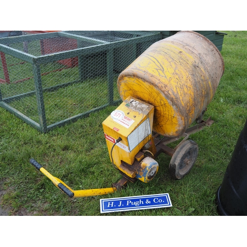 571 - Electric cement mixer and farm jack