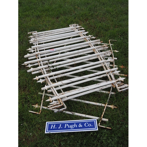 580 - White wrought iron fencing - 5