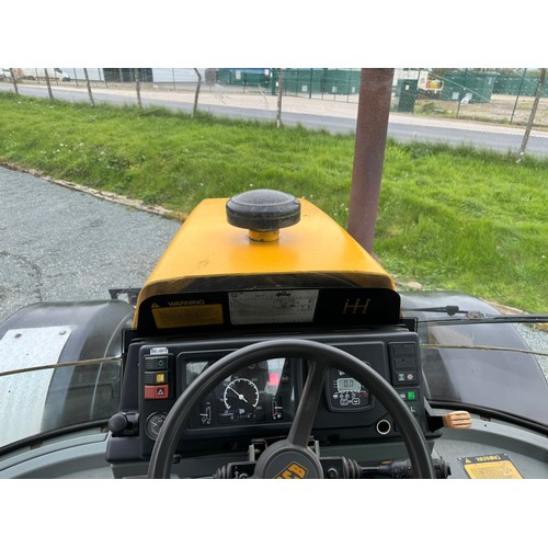 289 - JCB Fastrac 185-65. 1995. Showing 8519 hours, 65kph, new tyres, PUH, air con and front weights. Owne... 
