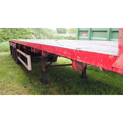 1531 - Articulated tri axle flatbed trailer