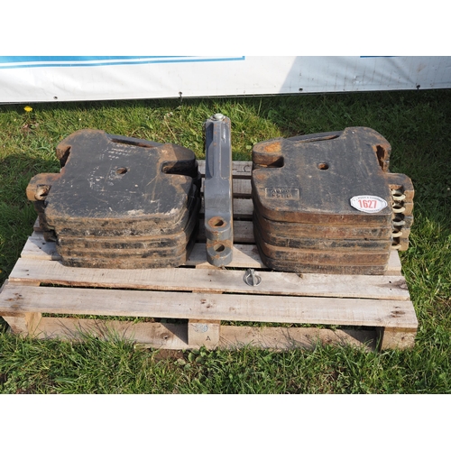1627 - Set of 10 55kg wafer weights and 60kg drawbar