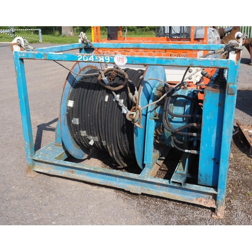 1719 - Hydraulic hose reel