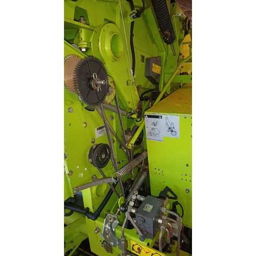 1558 - Claas 260 Roto Cut baler with knives. 2006. Variable bale size from 0.9-1.55m. 2.1m pickup. Sound co... 