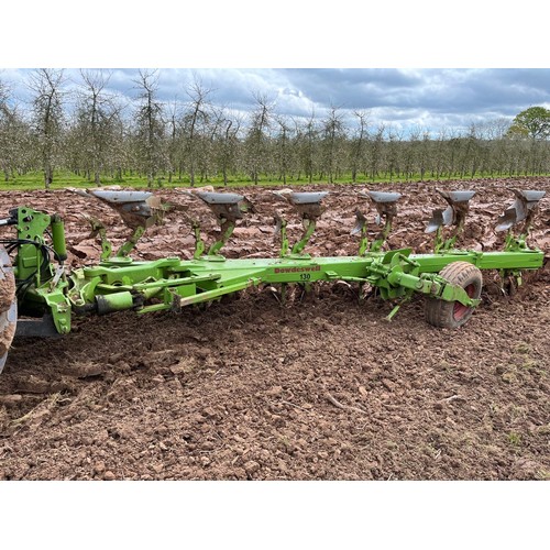 1552 - Dowdeswell 130 6 furrow reversable plough