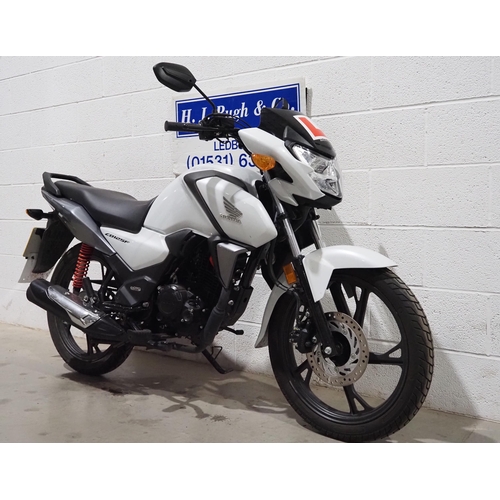 1025 - Honda CBF125 motorcycle. 2022. 124cc. 
Runs and rides. 
Recent service Comes with wheel lock, servic... 