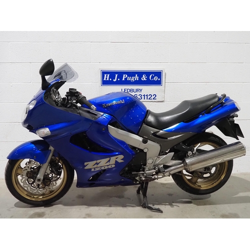 1026 - Kawasaki ZZR1200 motorcycle. 2003. 1164cc. 
Runs and rides. Comes with history including invoices an... 