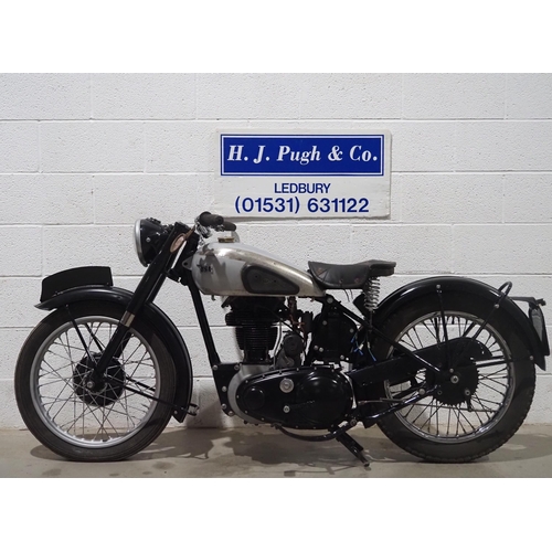 1029 - BSA B31 motorcycle project. 1946. 350cc. 
Frame No. XB319838
Engine No. XB317937
Requires finishing.... 