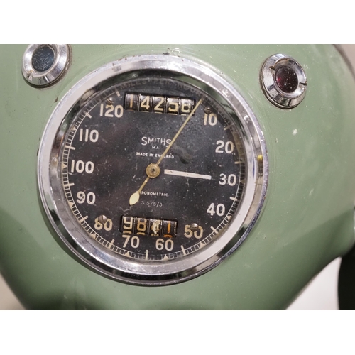 1033 - Sunbeam S7 sidecar outfit. 1950. 487cc
Frame No. S7 3193
Engine No. S813294
Runs and rides, starts e... 