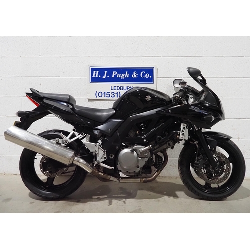 1040 - Suzuki SV650 S motorcycle. 2010. 645cc
Runs and rides. MOT until 14.8.24. Comes with heated grips an... 