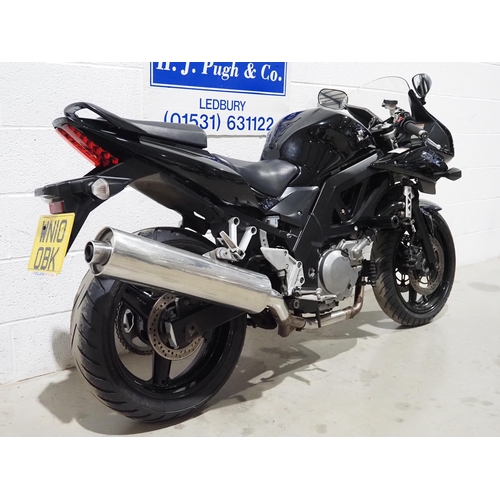 1040 - Suzuki SV650 S motorcycle. 2010. 645cc
Runs and rides. MOT until 14.8.24. Comes with heated grips an... 