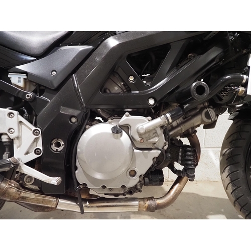 1040 - Suzuki SV650 S motorcycle. 2010. 645cc
Runs and rides. MOT until 14.8.24. Comes with heated grips an... 