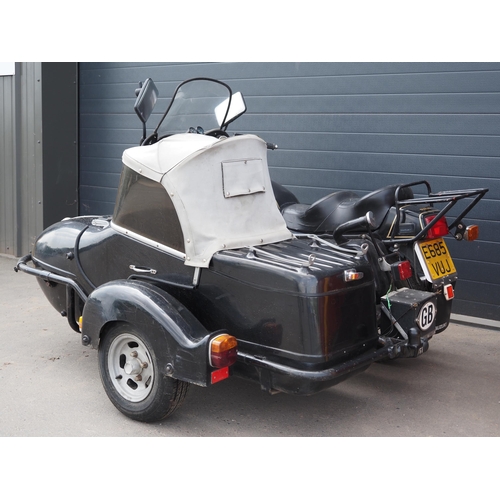 1059 - Suzuki GS850G sidecar outfit. 1987. 843cc
Engine turns over and runs but may need new solenoid. Last... 