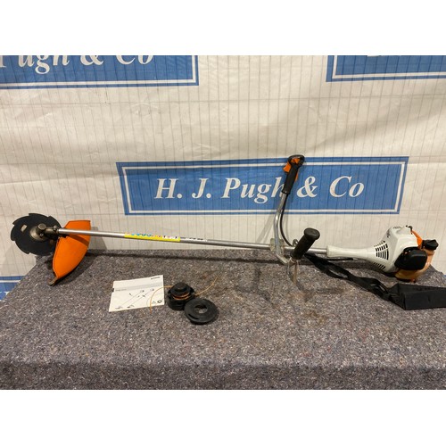 768 - Stihl FS55 petrol strimmer