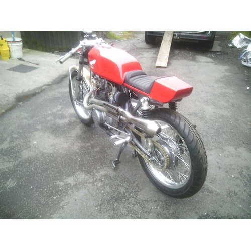 967 - Honda CB350 ex-race bike. 1992. 350cc.
Runs and rides. Tax and MOT exempt. Powder coated new rims, t... 