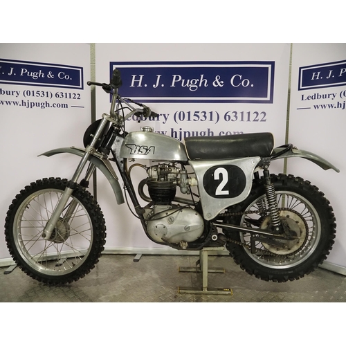 1061 - BSA Walker Victor trials motorcycle. 441cc
Engine turns over. Has been dry stored for many years. La... 