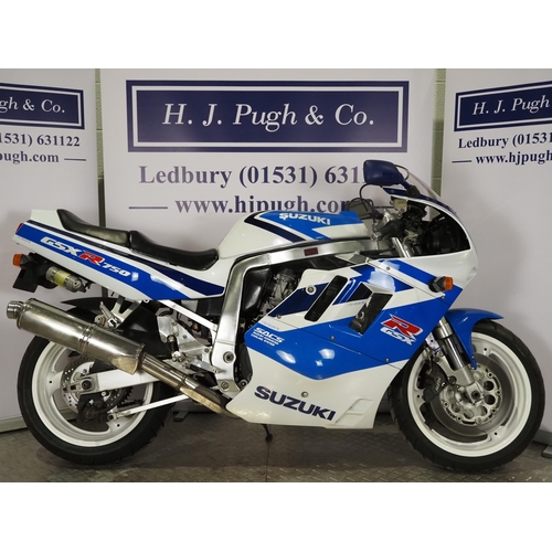 1066 - Suzuki GSXR750 motorcycle. 1991. 749cc
Runs and rides but has been on display for several years so w... 