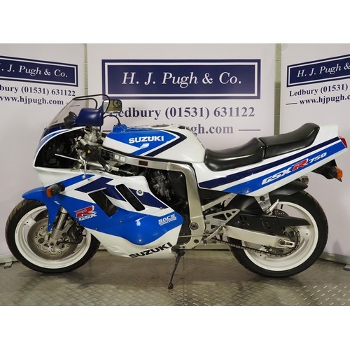 1066 - Suzuki GSXR750 motorcycle. 1991. 749cc
Runs and rides but has been on display for several years so w... 