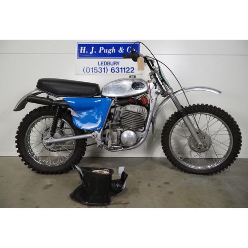 913A - Greeves Griffon 380 QUB motocross bike. 
Frame No. 63F280
Engine No. GPG1/161
Runs but requires reco... 