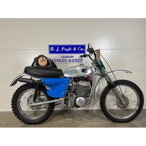 913A - Greeves Griffon 380 QUB motocross bike. 
Frame No. 63F280
Engine No. GPG1/161
Runs but requires reco... 