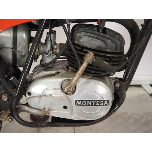 1070 - Montesa Cota 247 trials motorcycle. 1971. 247cc
Engine No. 21M25917
Engine turns over. Has been dry ... 