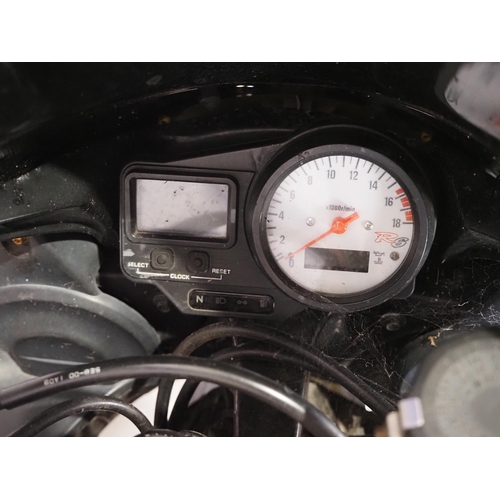 1078 - Yamaha YZF R6 motorcycle. 1999. 599cc
Runs and rides but has big engine noise, possibly big end. MOT... 