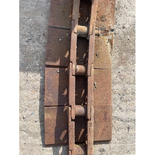 183 - Pair of County roller bush tracks to suit P50/P55/CD50. Tracks good, some pads missing