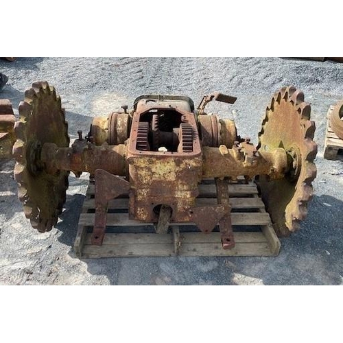 186 - County P50/P55/CD50 back end, c/w steering clutches