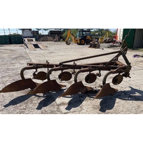 228 - Ransomes TS90 4 furrow plough