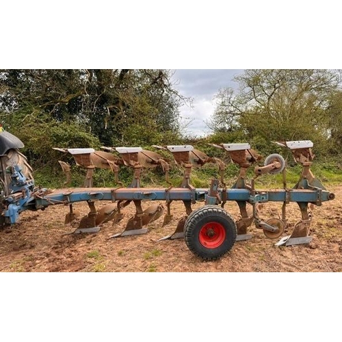 231 - Ransomes 300 HD 5 furrow reversible plough, good working order