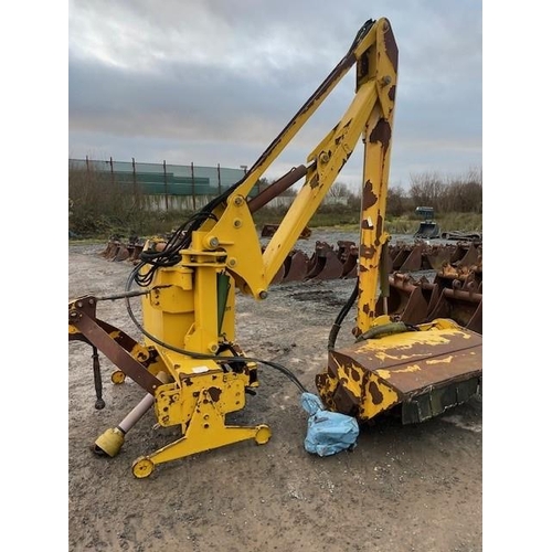 240 - Twyman 53SC hedge trimmer, cable control, 3 point linkage. 2004