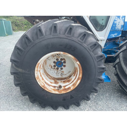 283 - County 1184 tractor. 1980. Agricultural spec with twin assistor rams, 23.1 R 26 tyres, runs and driv... 