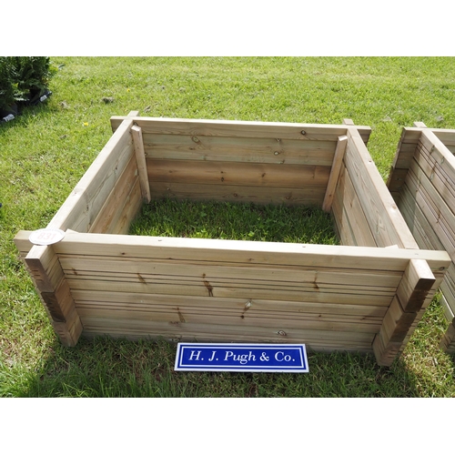 831 - Wooden raised bed 4x4ft