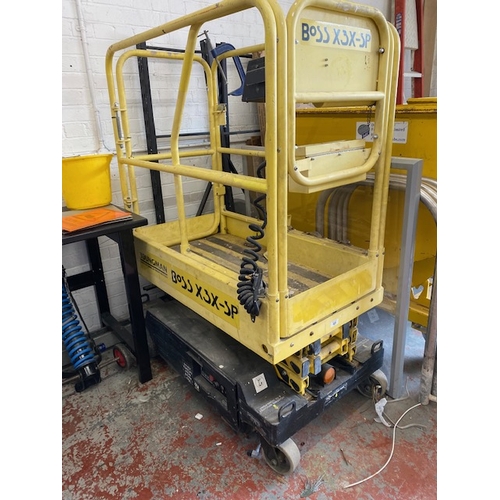 155 - Scissor lift. Does not have a Loler, currently showing an overload fault