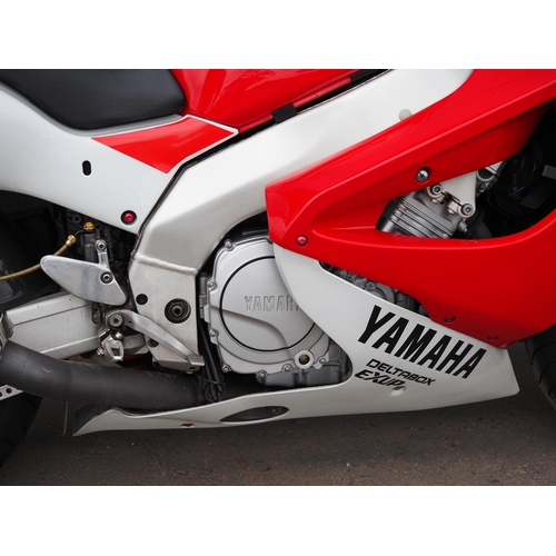 898 - Yamaha YZF1000 Thunderace motorcycle. 1997. 1002cc
Runs and rides. MOT until July 2024. 
Reg. R3 XUP... 