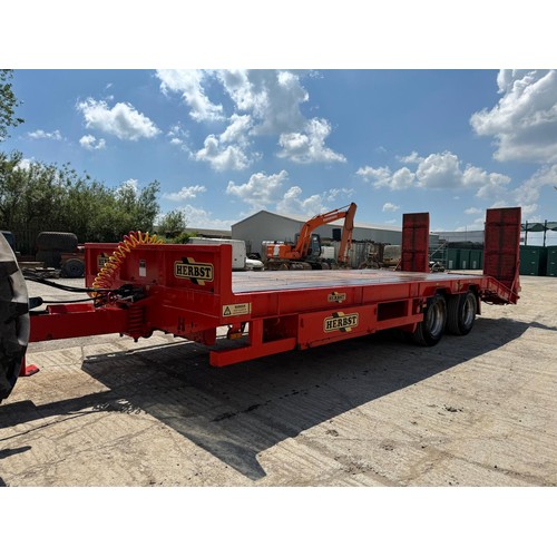 246 - Herbst low loader with airbrakes and hydraulic ramps