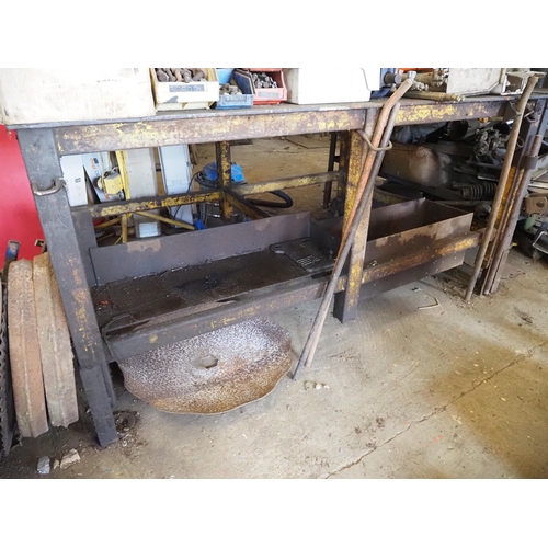 216 - Steel work table