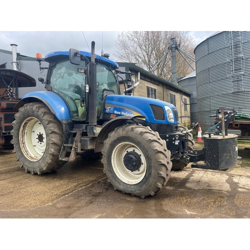 New Holland T6086 4WD tractor. Runs and drives, MX900, front weights, front linkage, showing 7638 hours. Reg. DY09 DKY