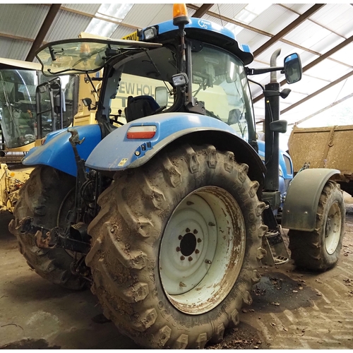 280 - New Holland T6080 4WD tractor. Runs and drives, MX900 front weights, front linkage, Trimble GPS FM-7... 