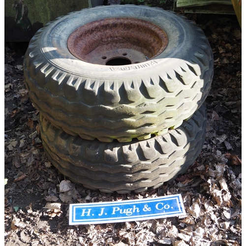 329 - Trailer wheels and tyres 11.5/8-15 - 2