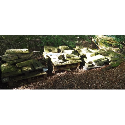 305 - Building stone - 4 pallets