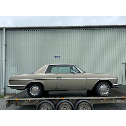 325 - Mercedes 250 CE Pillarless coupe. 1971. Non runner, engine is free. V5