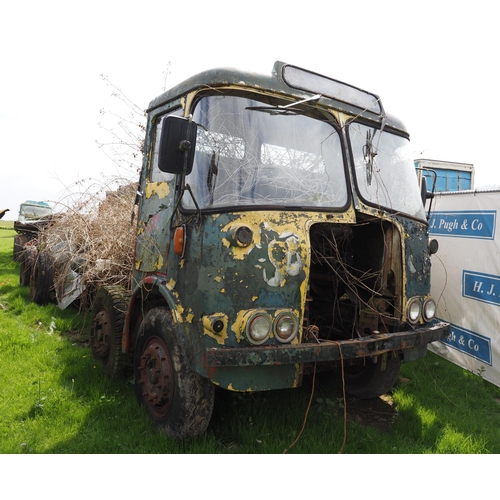 108 - Seddon Atkinson Defender 8 wheel chassis cab, no engine. Reg. NWV 699M. V5